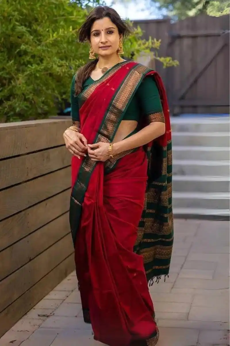 Red Soft Silk Saree with Pallu Work
