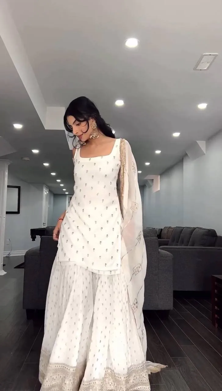 Peaceful White Color Pure Chinnon Silk Embroidery Salwar Suit - Image 3