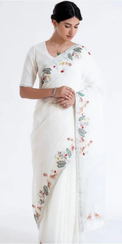 Perfectly White Color Creamy Linen Digital Flower Printed Saree