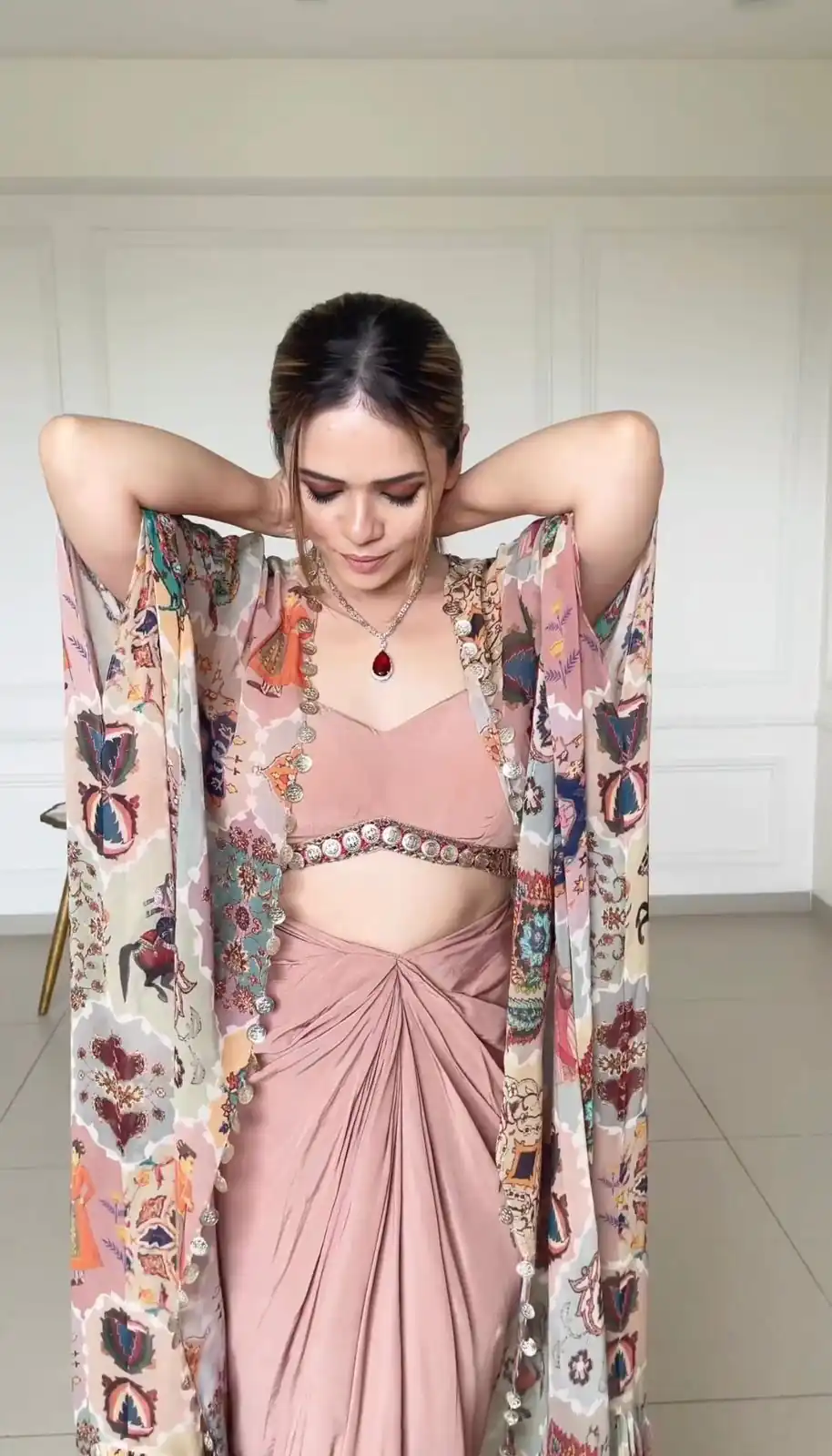 Aglow Peach Color Silk Digital Printed Fancy Lace Salwar Suit - Image 3