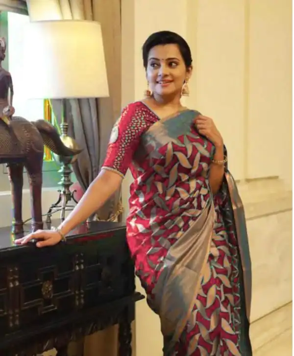 Glamorous Red Color Soft Lichi Silk Cloth Jacquard All Over Saree