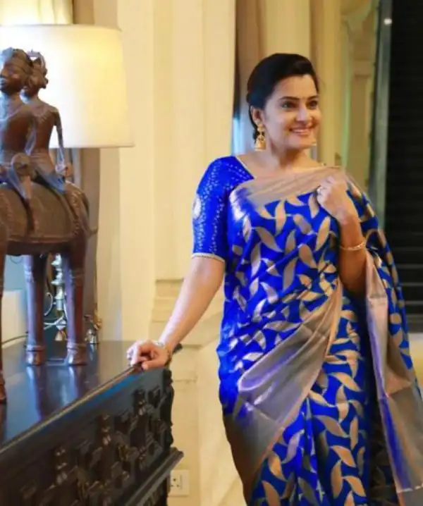 Glamorous Royal Blue Soft Lichi Silk Cloth Jacquard All Over Saree