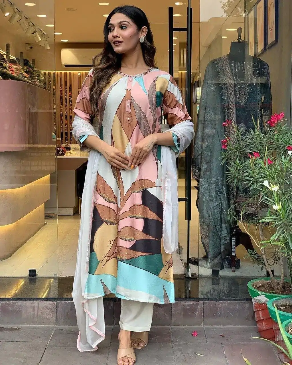 Perfect Malty Color Muslin Embroidery Chain Works Salwar Suit - Image 3