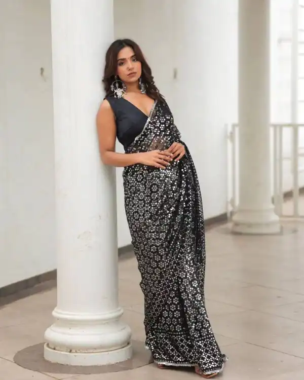 Stylish Black Color Georgette Embroidery Cotton Thread Saree