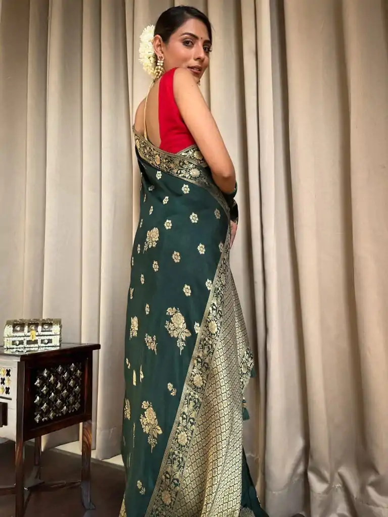 Graceful Green Banarasi Soft Silk Extra Ordinary Design Saree - Image 5