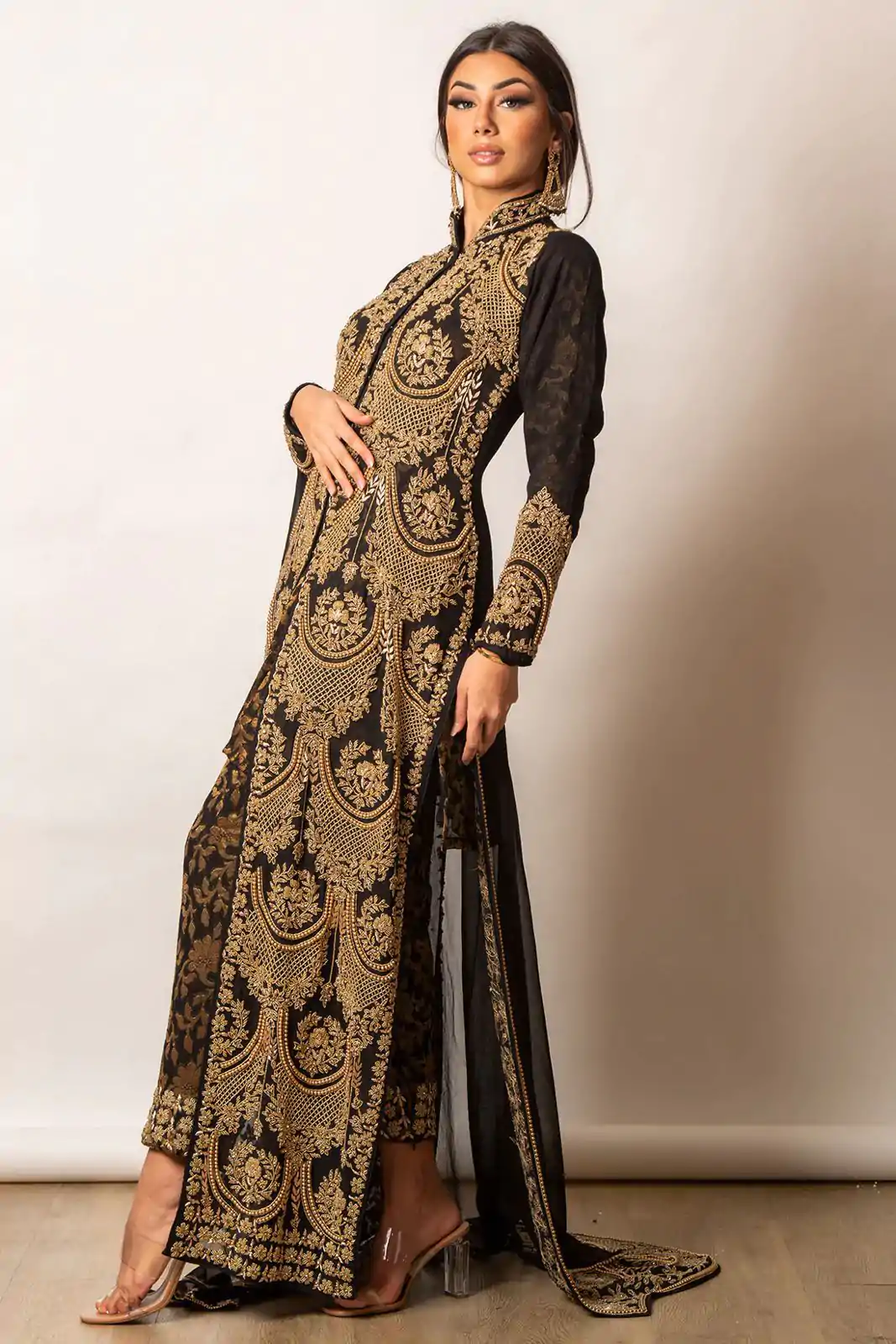 Elegant Black Color Georgette Thread Sequence Work Salwar Suit