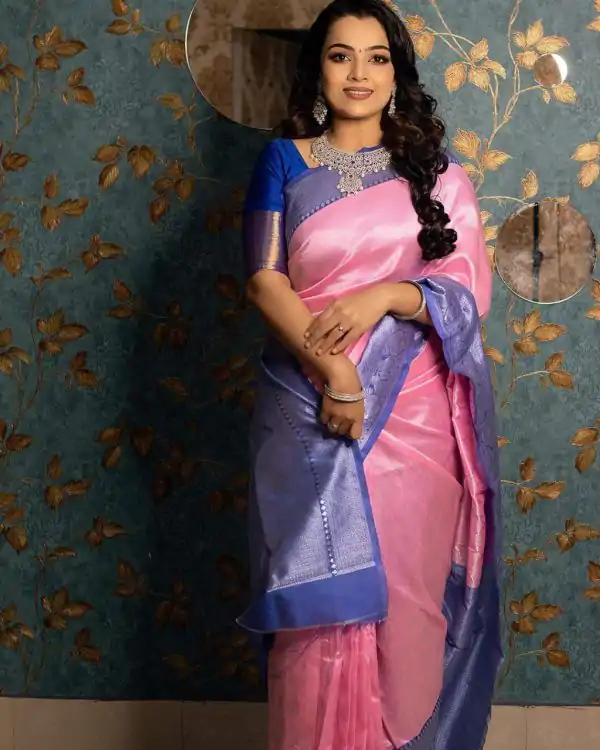 Aglow Pink Color Soft Kanjivaram Lichi Pattu Jacquard Silk Saree