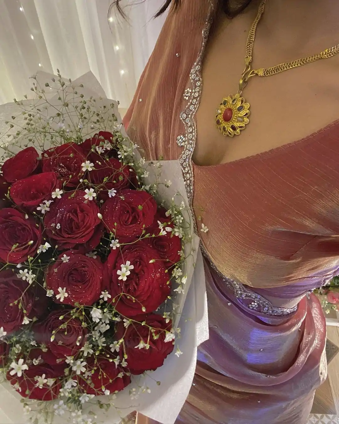 Peaceful Peach Color Burberry Blooming Embroidery Zari Saree - Image 8