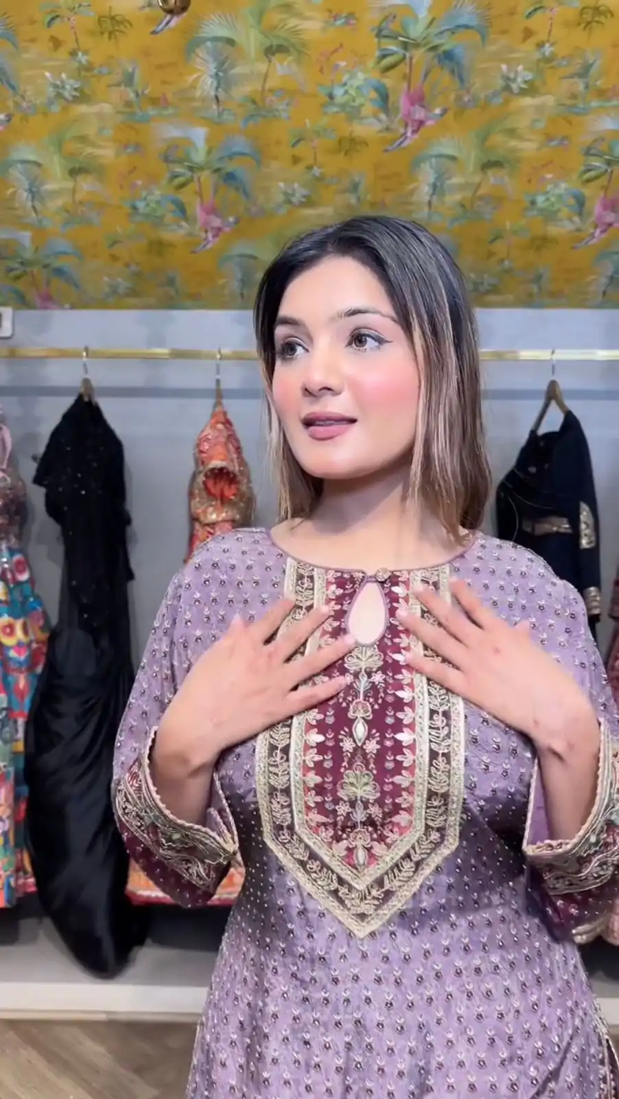 Lavender Chinon Mirror Work Salwar Suit - Image 3