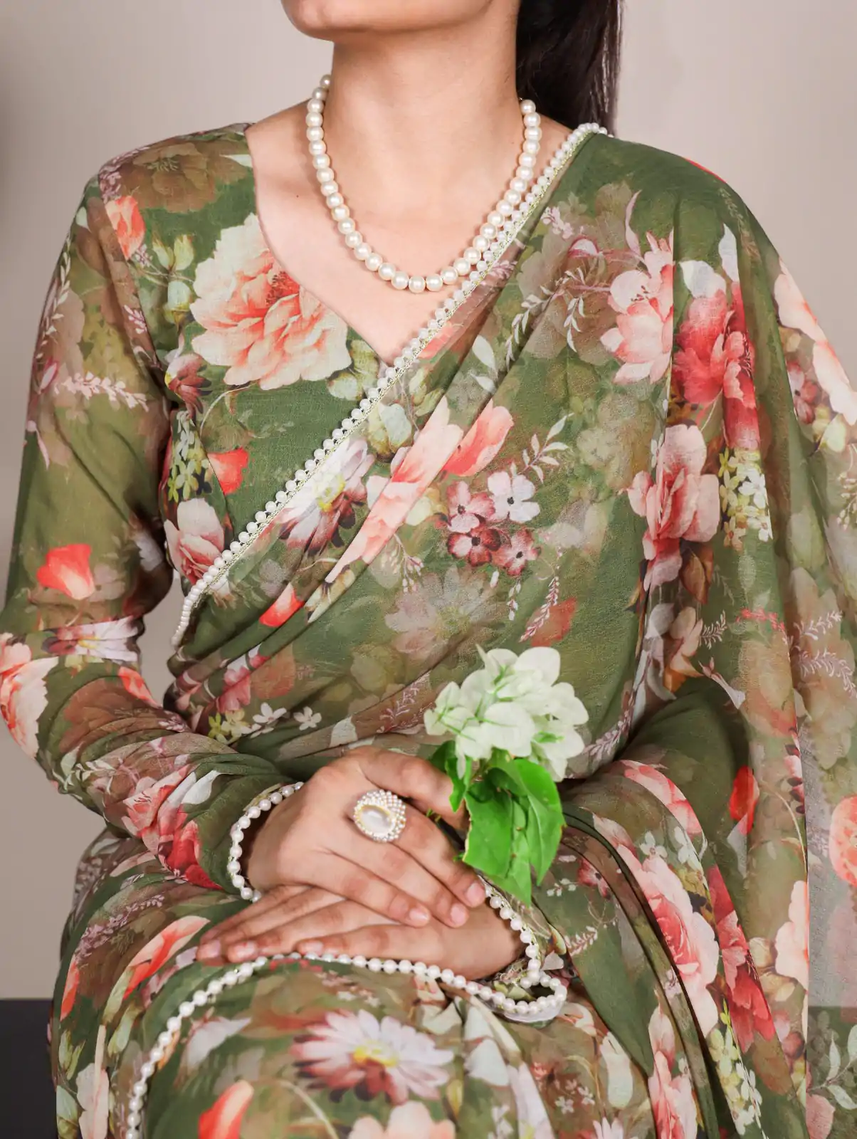 Mehandi Weightless Printed Pearl Saree - Image 2