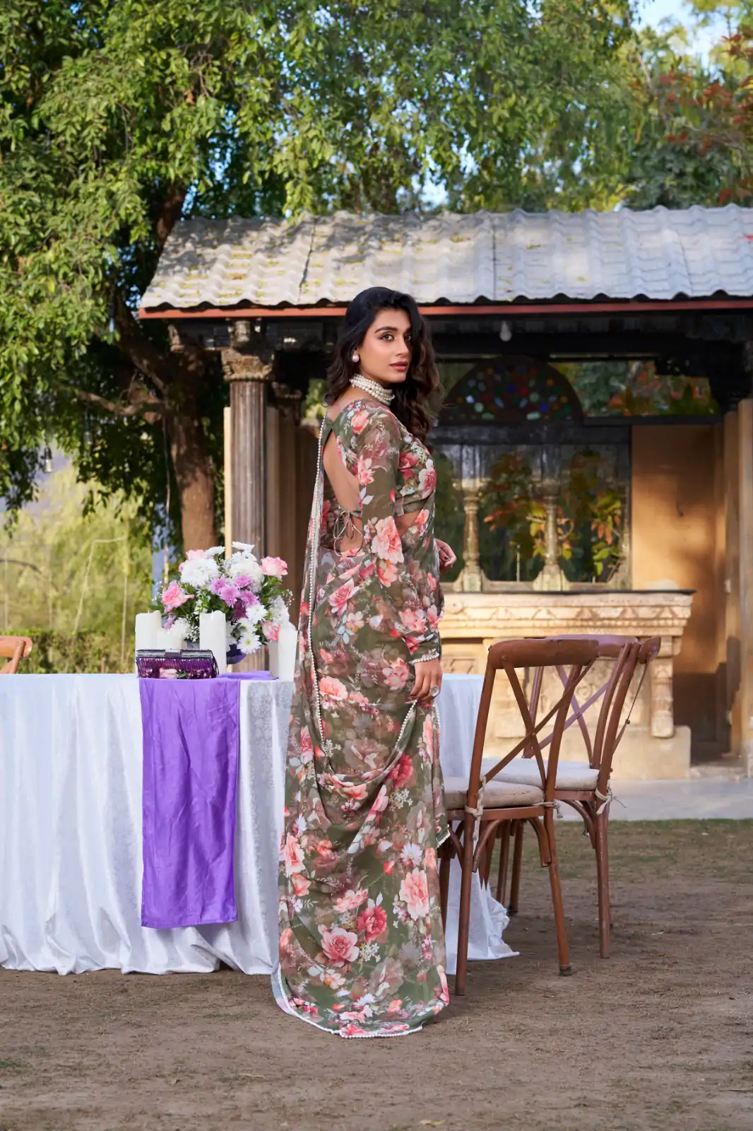 Mehandi Weightless Printed Pearl Saree - Image 3