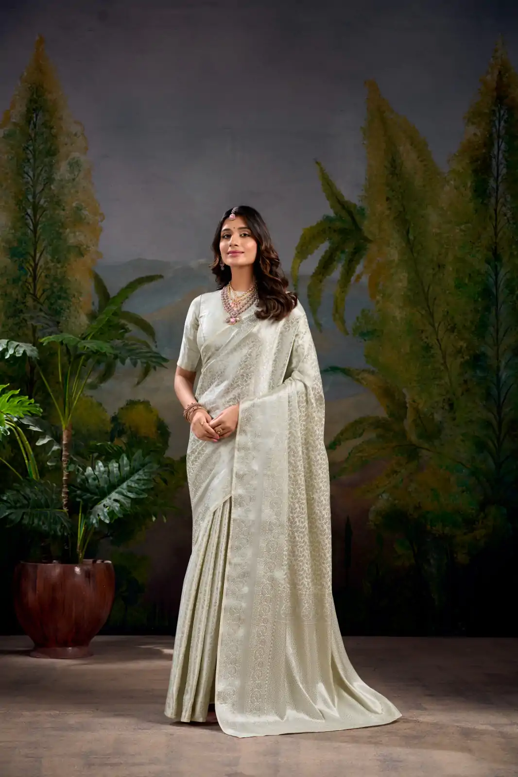 Off White Kanjivaram Weaving Saree - Image 4