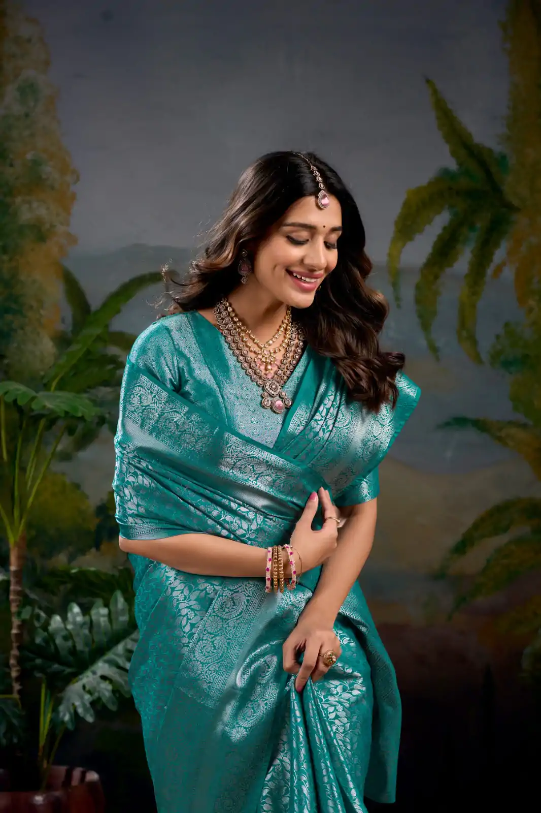 Firozi Kanjivaram Weaving Saree - Image 4