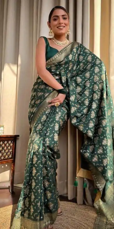 KP 5079 Green Color Soft Lichi Silk Jacquard On All Over Saree Casual, Party Wear, Wedding, Events Etc. Expected Delivery 4-6 Working Days @1449/- | Designer Sarees, Embroidered Sarees, Sarees, Bollywood Sarees, Creative Sarees, Ethnic Saree, Modern Digital sarees, Party Wear Sarees