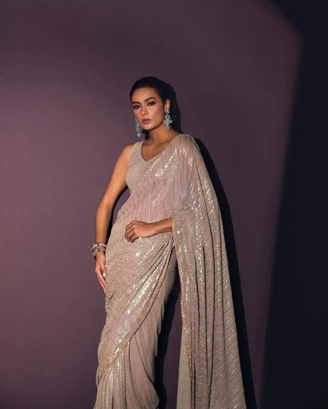 Grey Georgette Rainbow Sequins Saree - Image 3