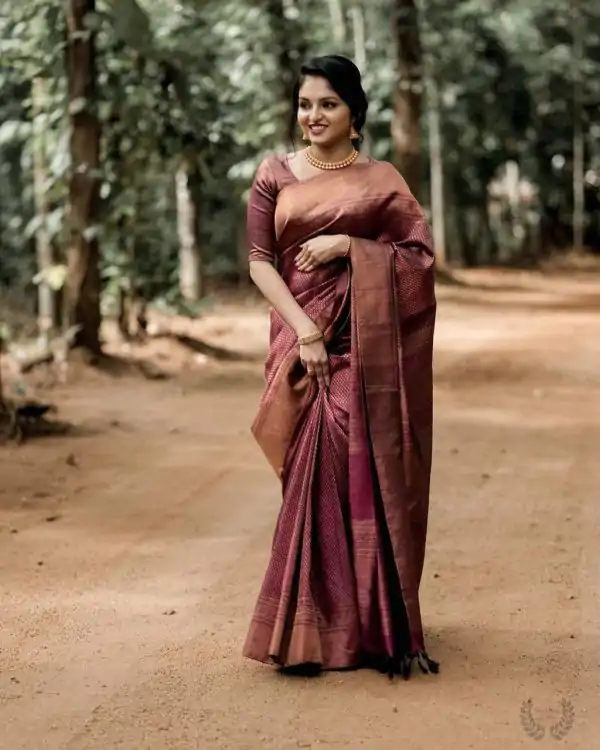 KP 3075 Maroon Soft Lichi Silk Whit Designer Jacquard Work in Saree it Grab for ₹1399. Delivery 4-6 Working Days. Shop now. | Designer Sarees, Embroidered Sarees, Sarees, Bollywood Sarees, Creative Sarees, Ethnic Saree, Modern Digital sarees, Party Wear Sarees