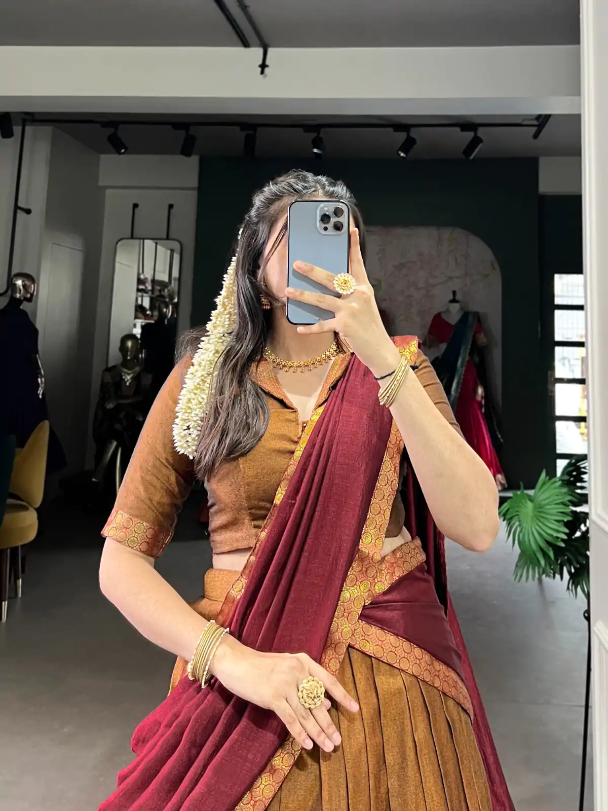 Mustard Narayan Pet Zari Weaving Lehenga Choli - Image 3