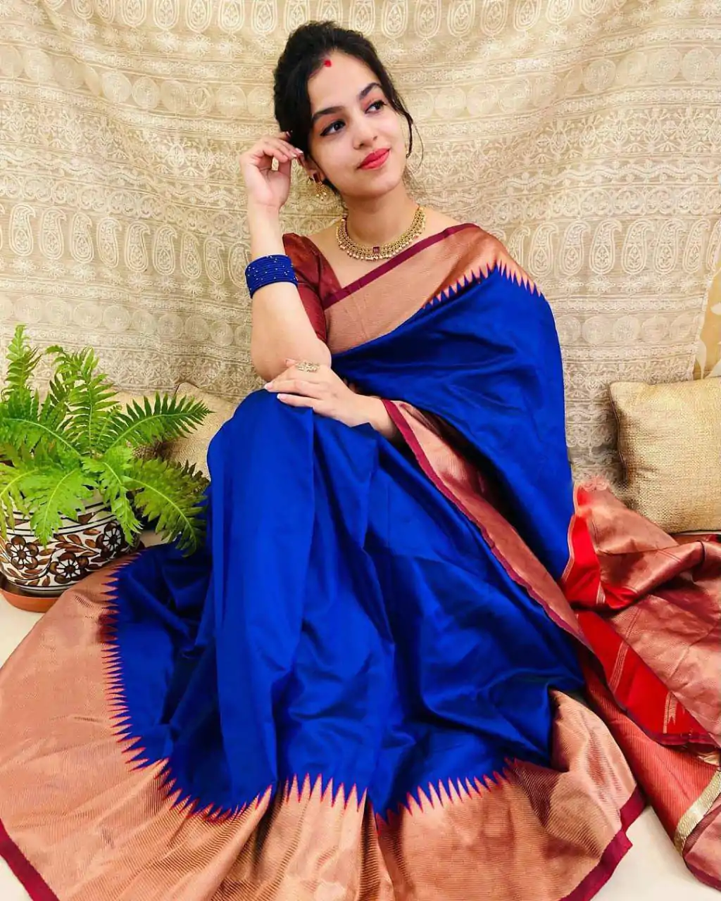 Royal Blue Soft Lichi Silk Jacquard Work Saree - Image 7