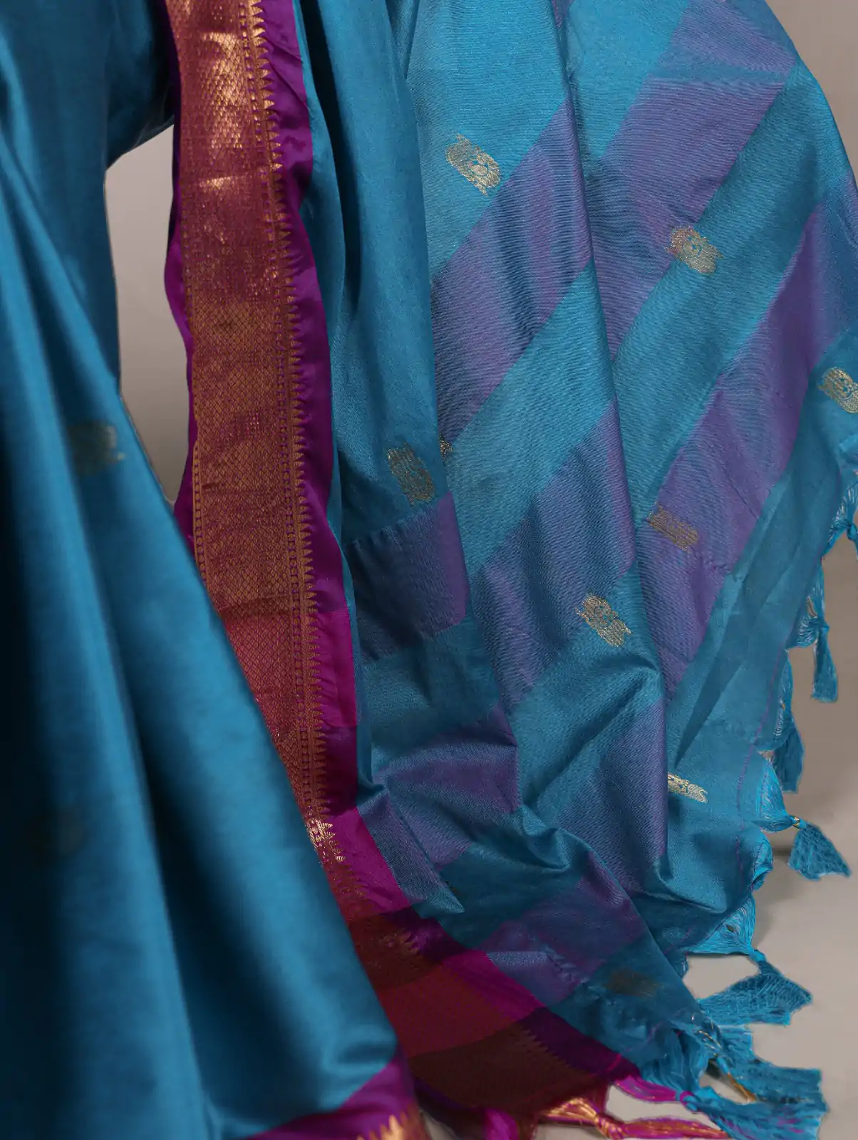 Sky Blue Cotton Paithani Saree - Image 4