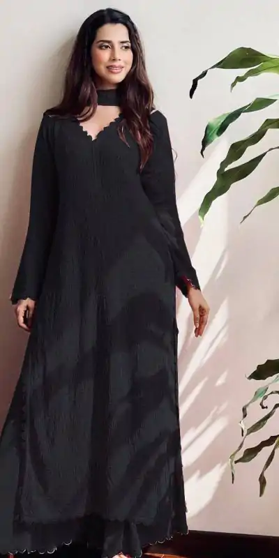 Black Georgette Thread Embroidery Salwar Suit