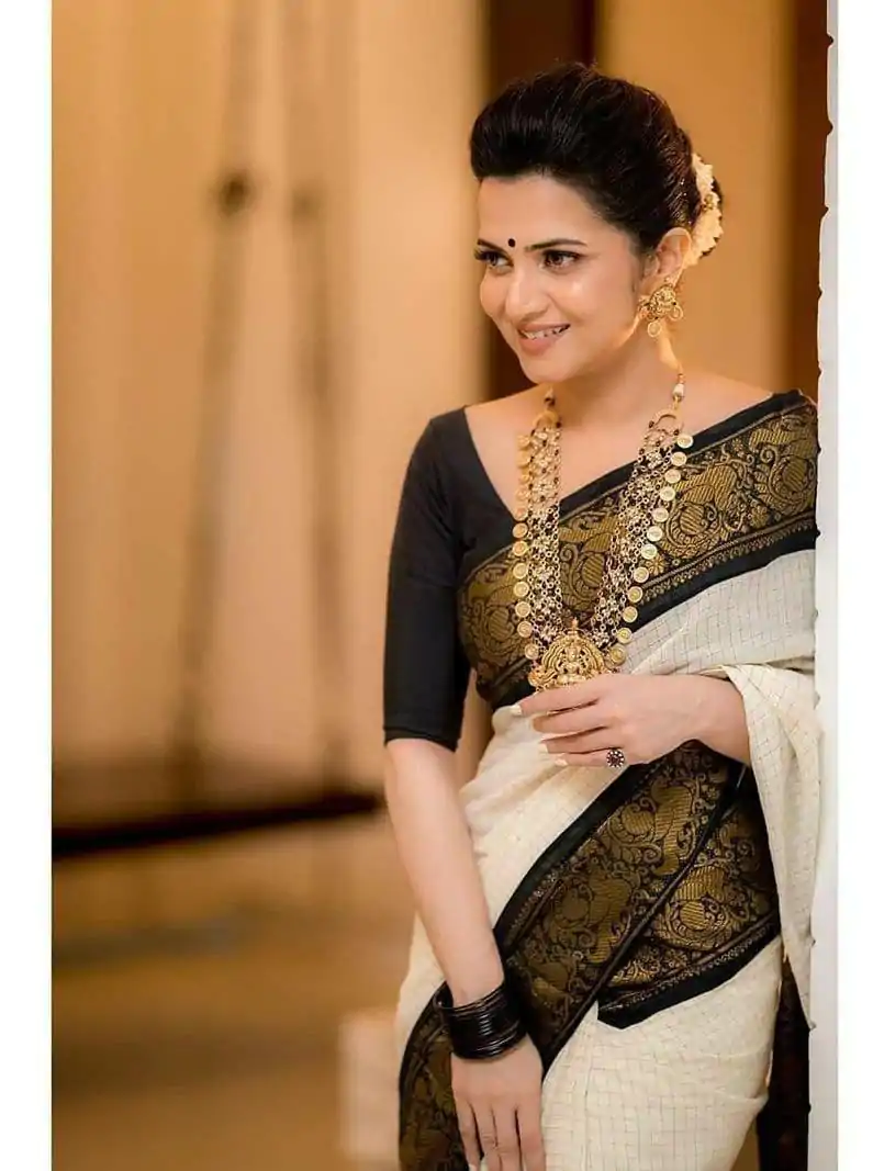 KP 3025 Black Soft Lichi Silk Saree Perfect for Wedding, Party, Baby Shower, Onam, Durga Puja . Available at ₹1449 only. Delivery 4-6 Working Days. | Designer Sarees, Embroidered Sarees, Sarees, Bollywood Sarees, Creative Sarees, Ethnic Saree, Modern Digital sarees, Party Wear Sarees