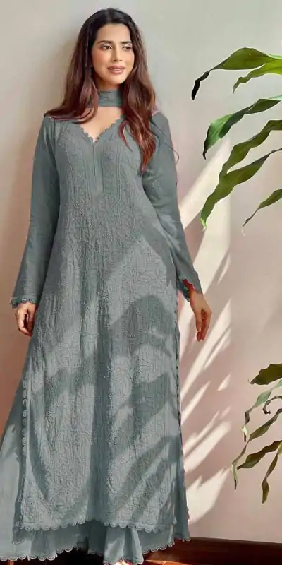 Grey Georgette Thread Embroidery Salwar Suit