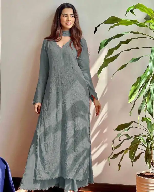 Grey Georgette Thread Embroidery Salwar Suit