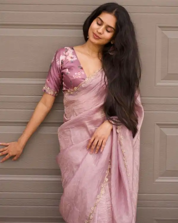Lavender Gold Crush Lace Border Work Saree