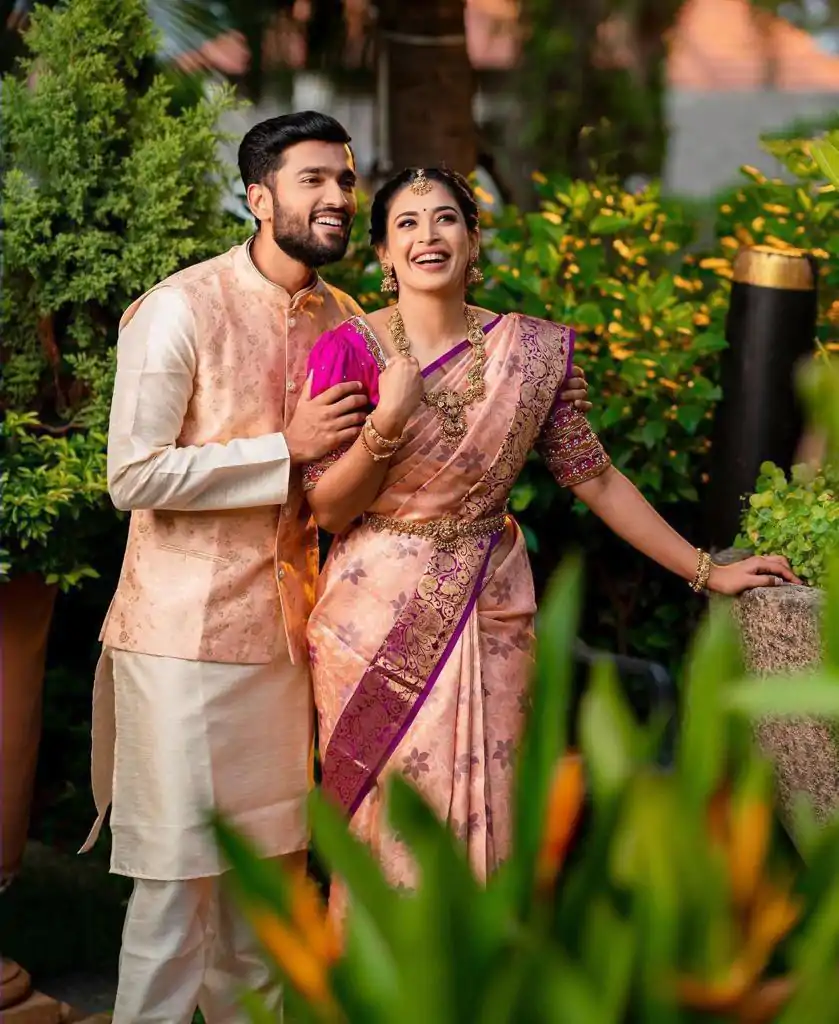 Peach Soft Lichi Silk With Lace Work Saree - Image 2