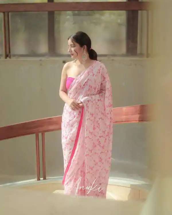 Pink Georgette Digital Crochet Work Saree