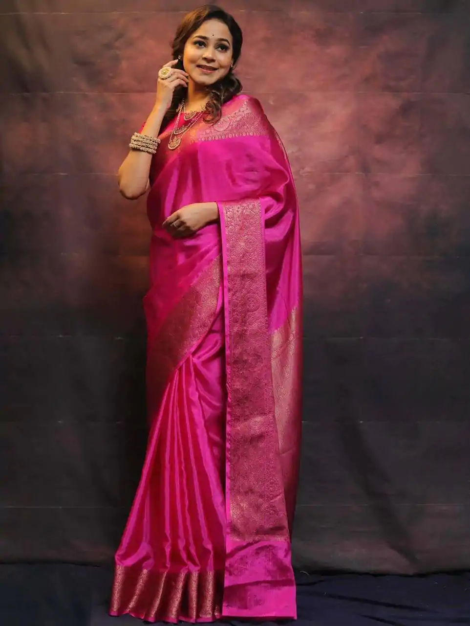Pink Soft Lichi Silk Lace Border Saree - Image 5
