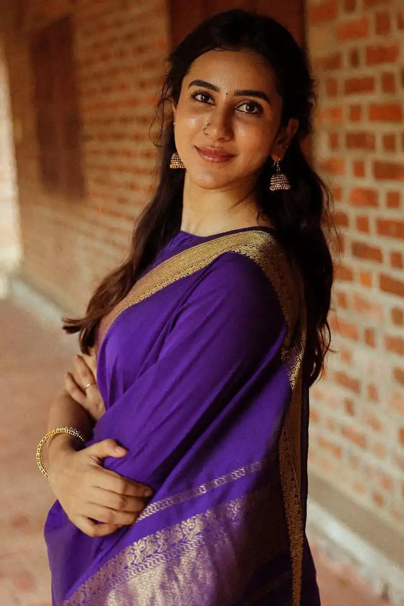 Purple Soft Lichi Silk Rich Pallu Saree - Image 2