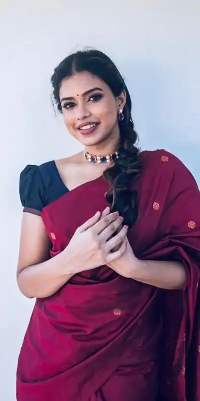 KP 5000 Red Soft Lichi Silk Saree with Designer Work. Wedding, Party, Festive, Events, Now at just ₹1249. Delivery 4-6 Working Days. Shop now. | Designer Sarees, Embroidered Sarees, Sarees, Bollywood Sarees, Creative Sarees, Ethnic Saree, Modern Digital sarees, Party Wear Sarees