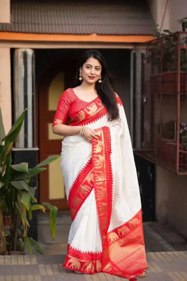KP 5078 Red Color Soft Lichi Silk with Lace Work & Lace Border. Saree Best Price ₹1449. Delivery 4-6 Working Days. Shop now. | Designer Sarees, Embroidered Sarees, Sarees, Bollywood Sarees, Creative Sarees, Ethnic Saree, Modern Digital sarees, Party Wear Sarees