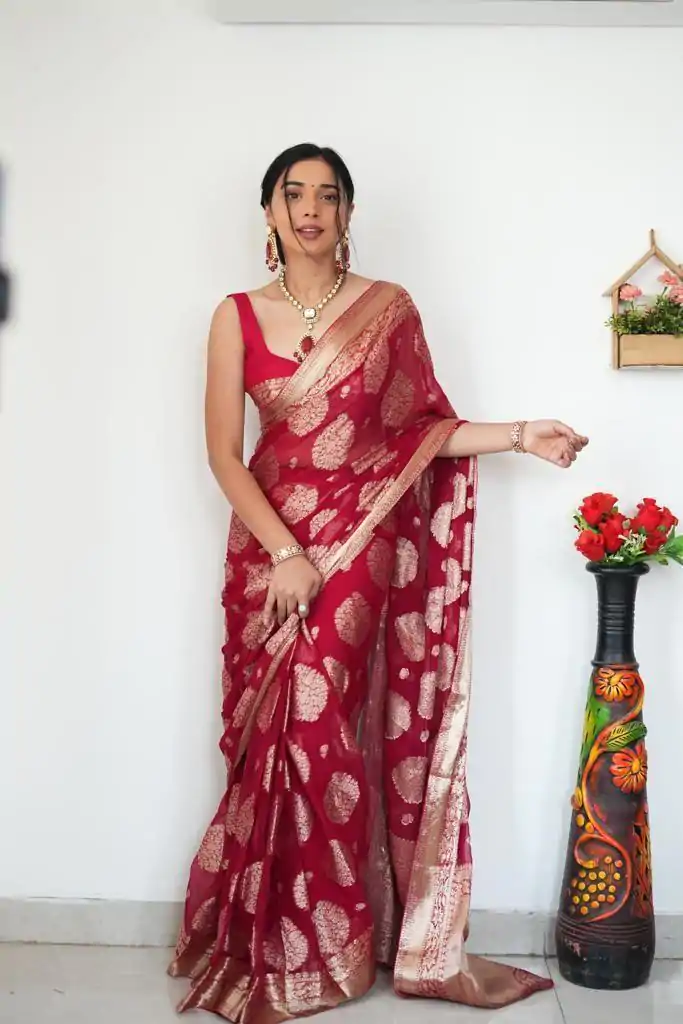 Red Soft Lilan Slab Attractive Charm full Saree - Image 3
