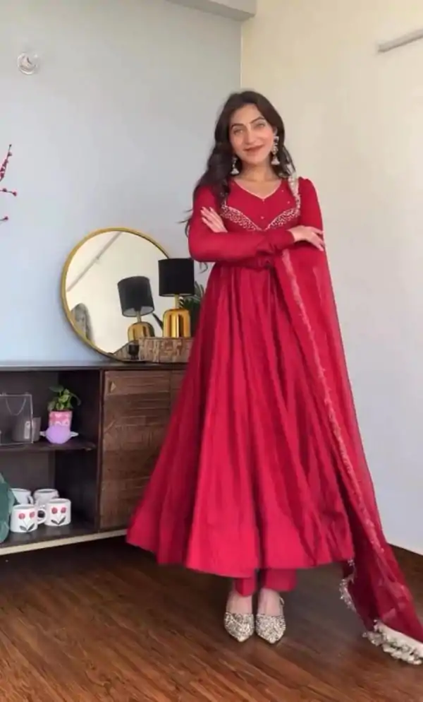 Red Star Georgette Embroidery Lace Work Gown