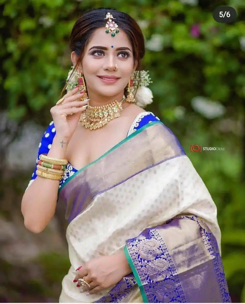 Royal Blue Soft Lichi Silk Lace Work Saree - Image 5