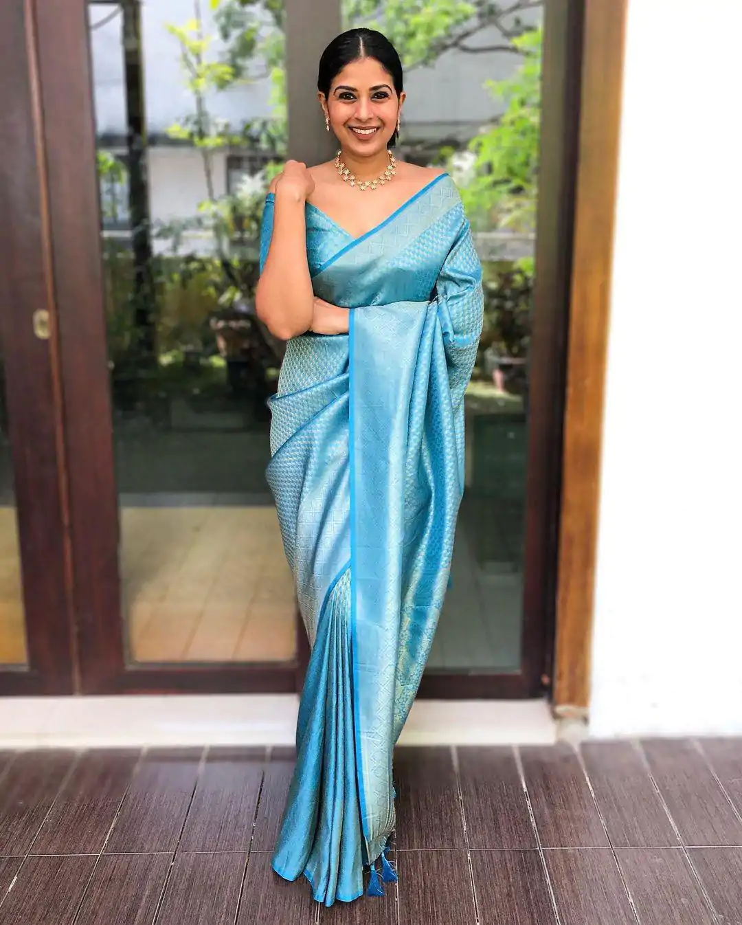 Sky Blue Soft Lichi Silk Lace Work Saree - Image 3
