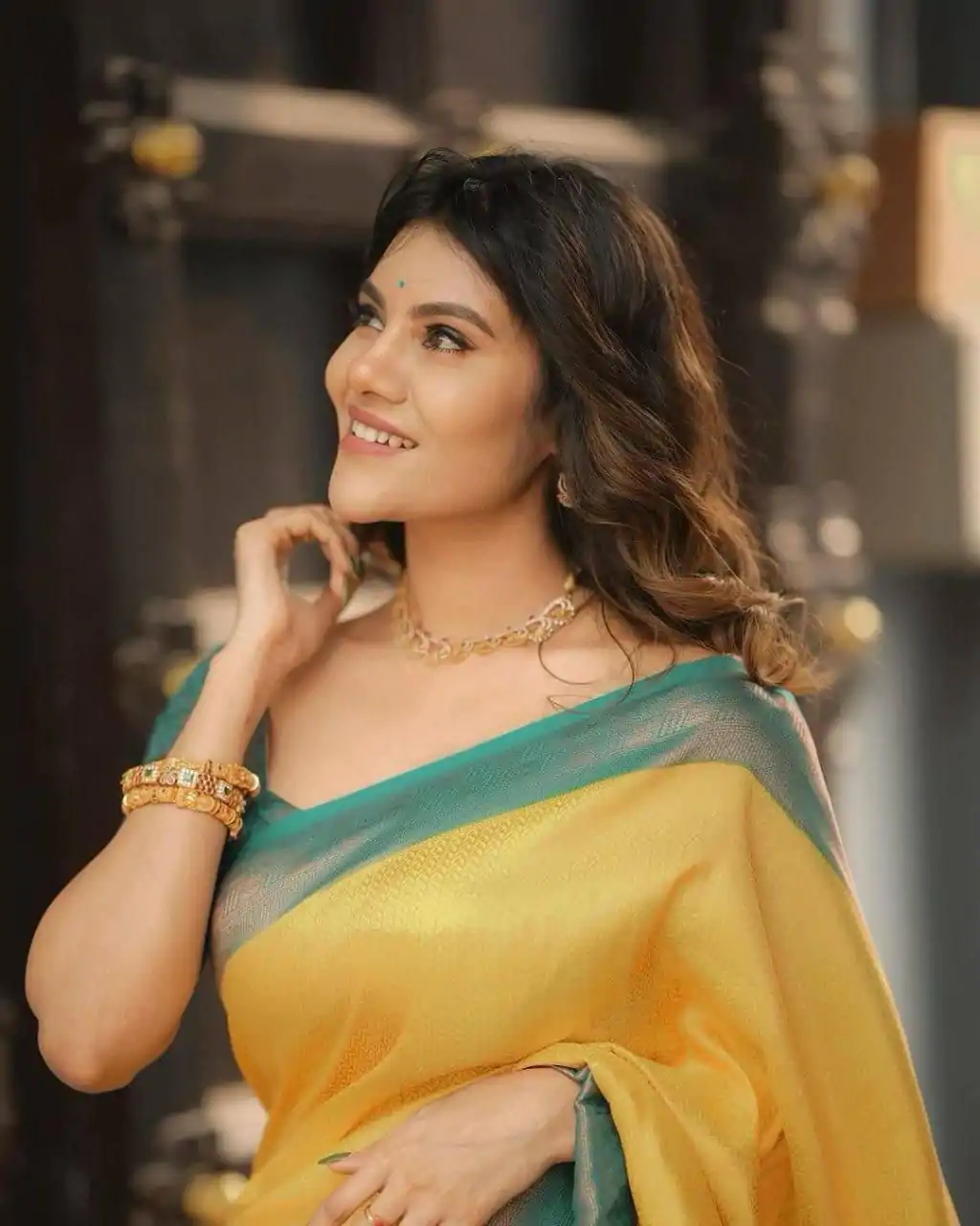 Yellow Soft Lichi Silk With All Over Saree - Image 11
