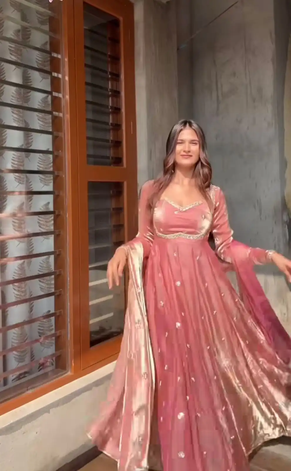 Peach Fendy Silk Embroidery Lace Work Salwar Suit