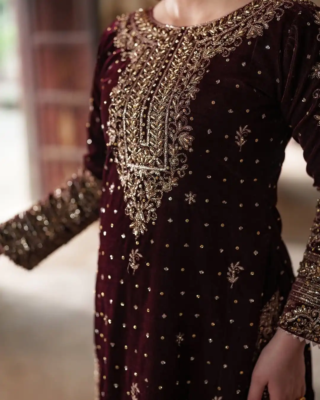 Maroon 9000 Micro Velvet Embroidery Work Lace Salwar Suit - Image 5