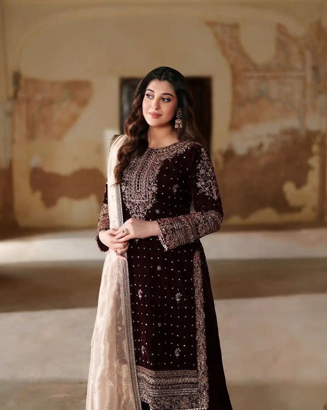 Maroon 9000 Micro Velvet Embroidery Work Lace Salwar Suit - Image 4