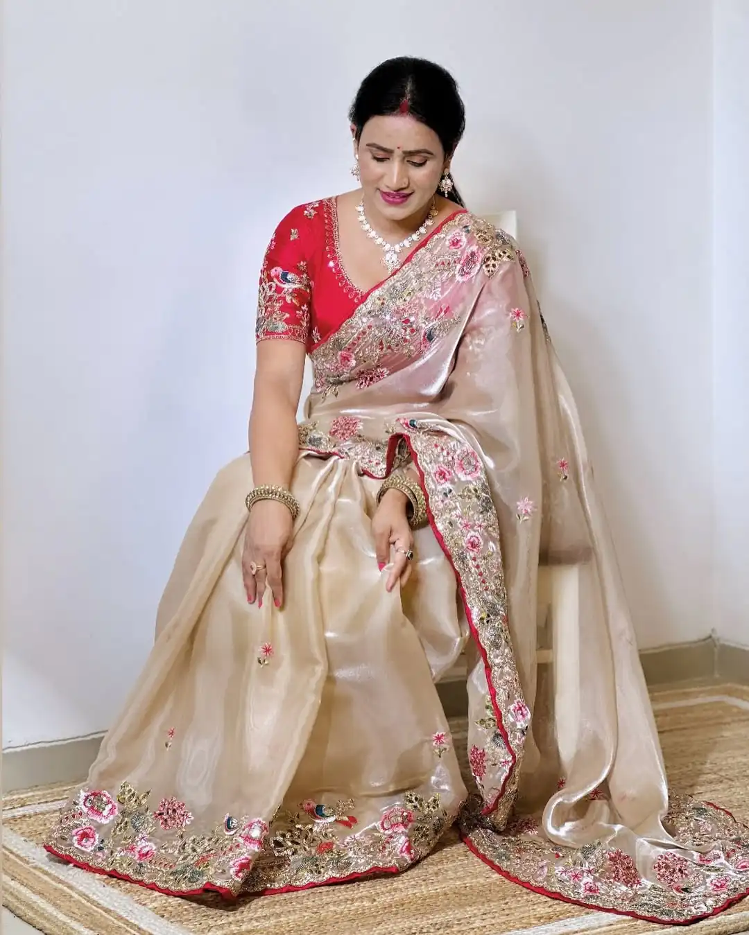 Cream Organza Silk Embroidery Cut Work Saree - Image 3
