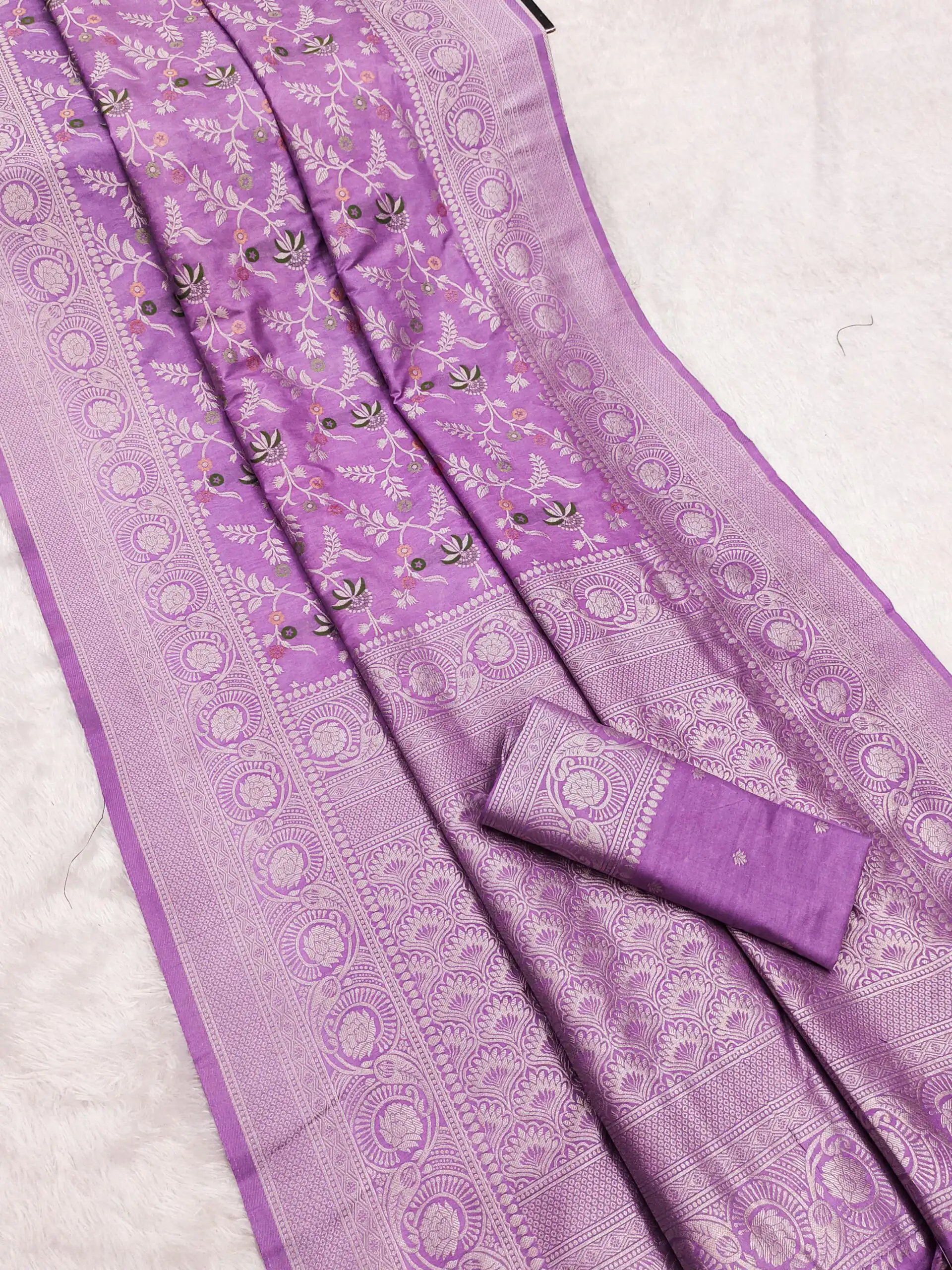 Lavender Khaddi Pashmina Floral Print Zari Work Saree