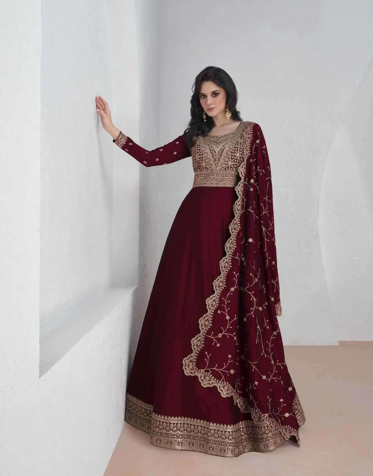 Maroon Vichitra Embroidery Lace Work Salwar Suit - Image 2