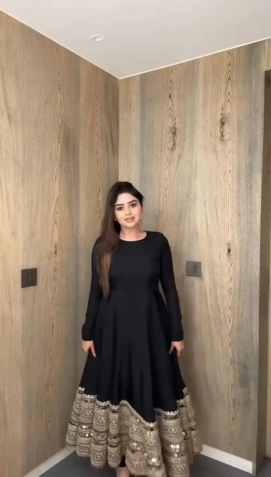 Black Roman Silk Embroidery Lace Work Gown - Image 4